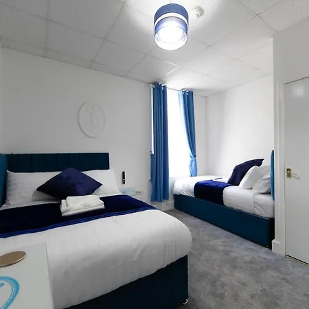 The New Apollo Hotel