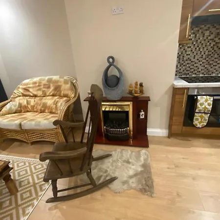 Apartment 2 Bedroom New Flat In Town Center *