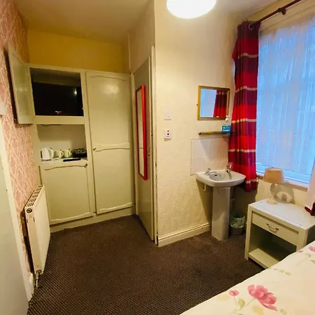 Hotel Delamere