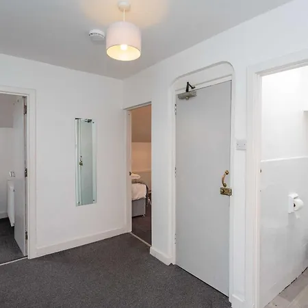 Cherry - Blueberry Apartment Blackpool