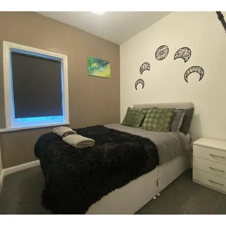 Bank Street 7 * Blackpool