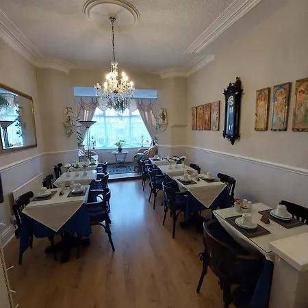 Guest house Westfield House 3*