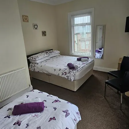 Bayswater House 3* Blackpool