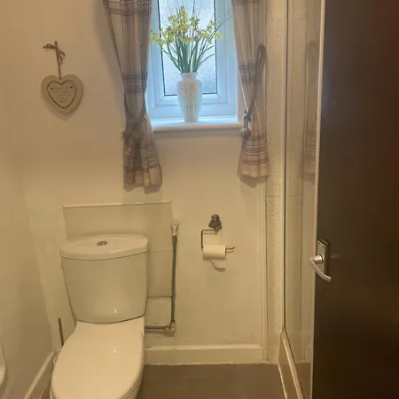 Sarnia Flats Aparthotel 2*