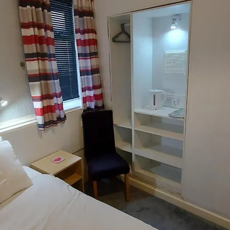 Blackpool Lodge Bed & Breakfast