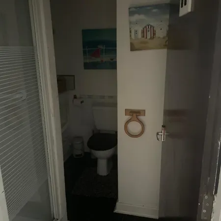 Sarnia Flats Aparthotel 2*