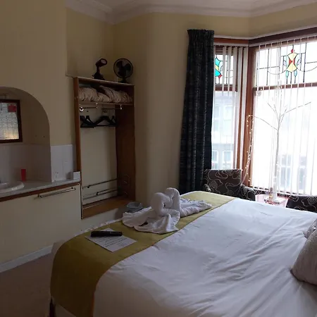 Bed & Breakfast The Rockley 2*