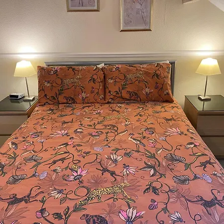 The Laurels Guest house *