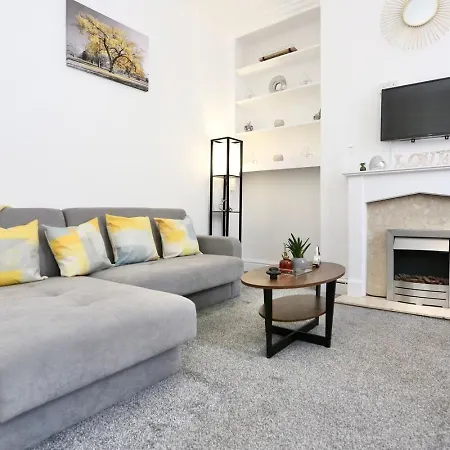 Cross Street House Holiday home