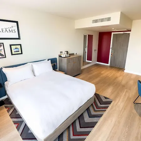 Hotel Hampton By Hilton
