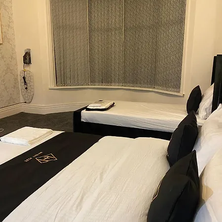 - Holmfield Road Apartment *