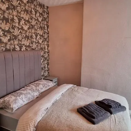 1bd Winter Garden Gem Close To The Blackpool
