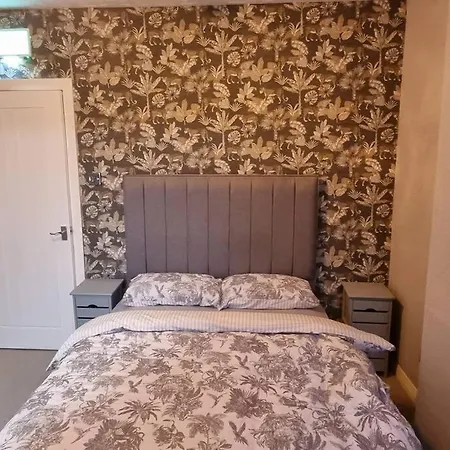 1bd Winter Garden Gem Close To The