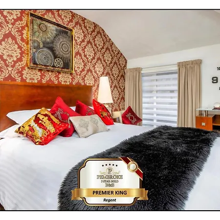 Pembroke 5*