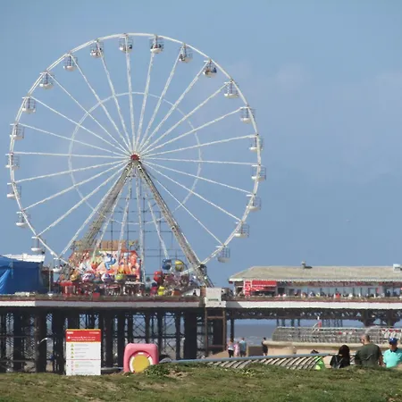 Bed & Breakfast No12 South Shore Blackpool