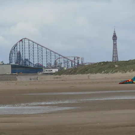 No12 South Shore 3* Blackpool