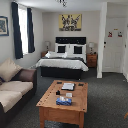 Q - 5* Blackpool