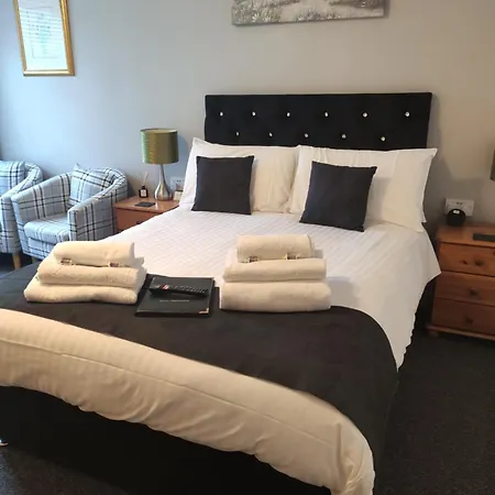 Q - 5* Blackpool