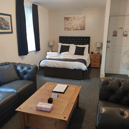 Q - Guest house