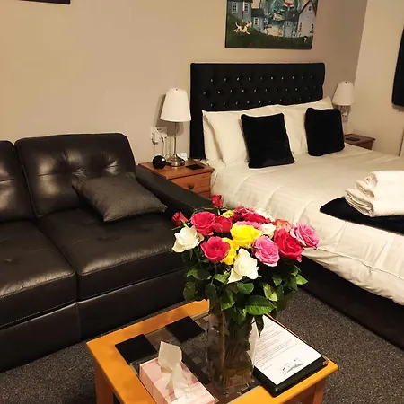 Guest house Q -