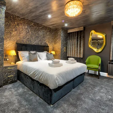 Swish Luxury Apartment *
