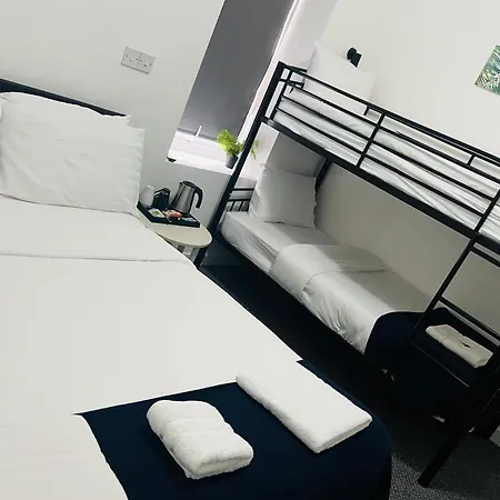 Alexandra Hotel