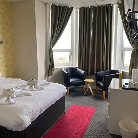 South 3* Blackpool