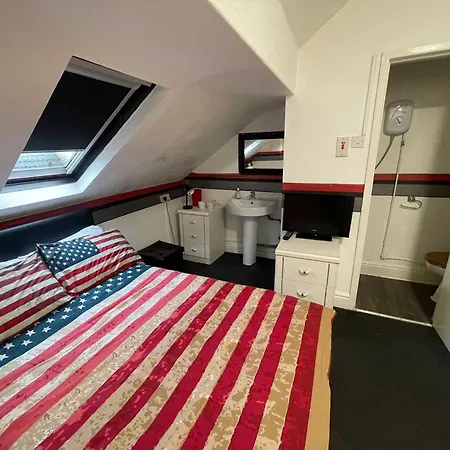 Manhattan 3* Блэкпул