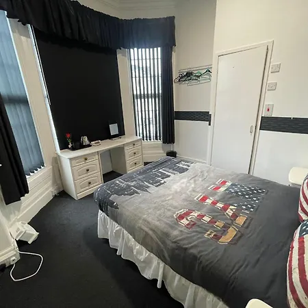 Manhattan Guest house 3*