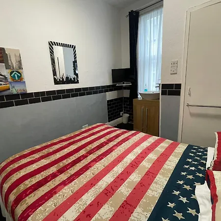 Guest house Manhattan 3*
