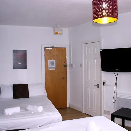 Henson Pleasure Guest house 3*