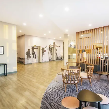 Hampton By Hilton 3*