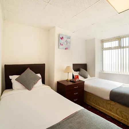 Hotel Blue Ocean - Check In Until 3Am!