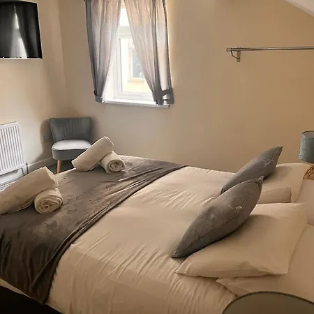 The Oxfordshire 3* Blackpool