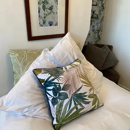 North Crest 4*