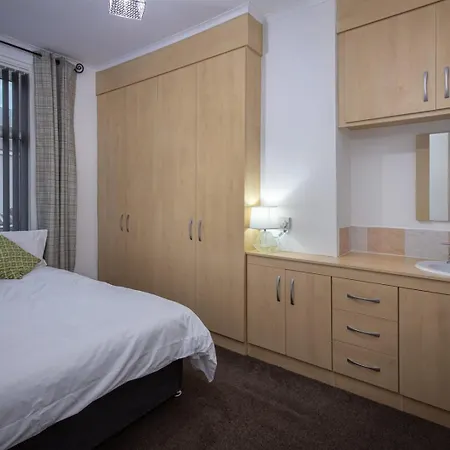 Delightful Family In Guest house Blackpool