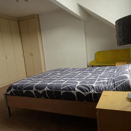 Apartment Earthling 1,