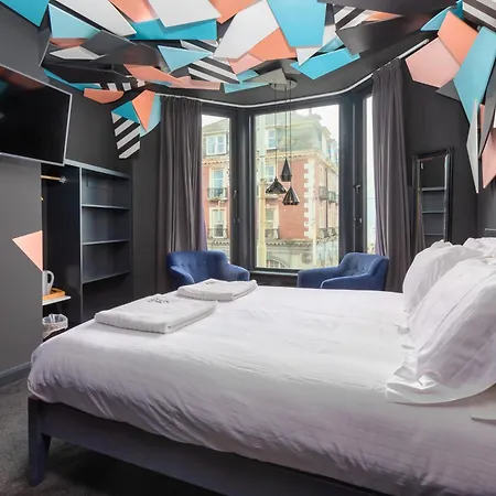 Art Hotel 2*