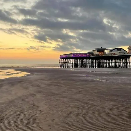 Ocean View - Sloane * Blackpool
