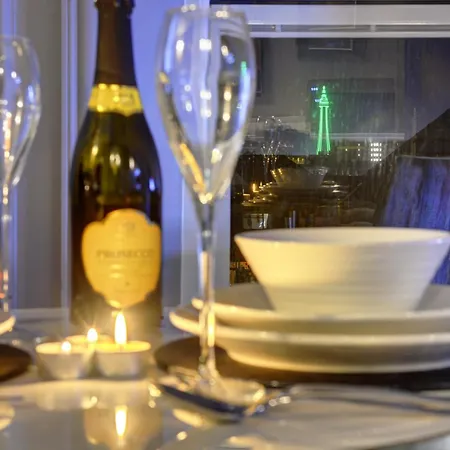 Swish Luxury Apartment *