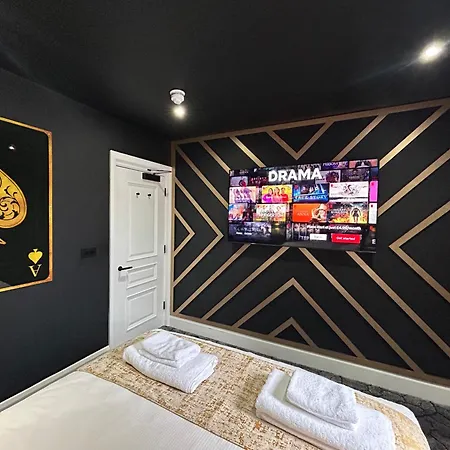 Swish Luxury Apartment *