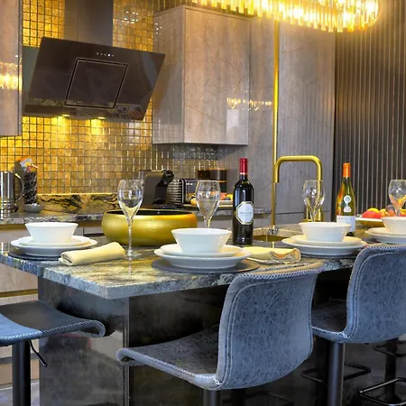 Swish Luxury Apartment