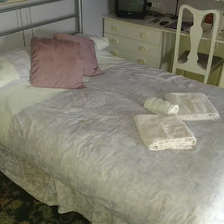 Bed & Breakfast The Trentham Hotel 3*