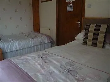 Bed & Breakfast Camelot House 3*