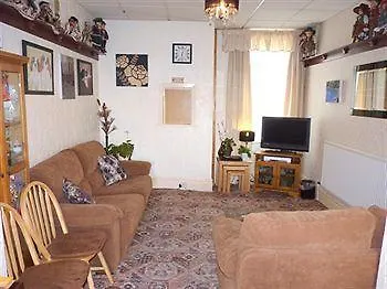Camelot House Bed & Breakfast 3*