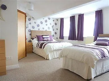 Bed & Breakfast Camelot House