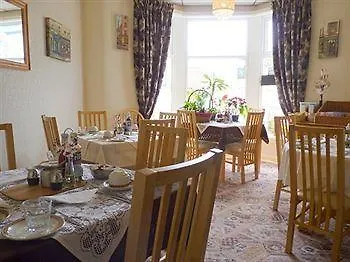 Bed & Breakfast Camelot House 3*