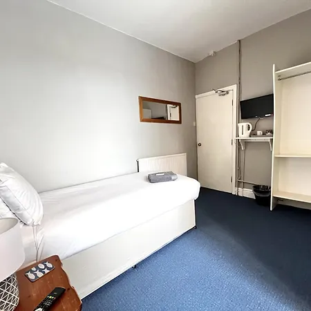 Cove Guest house 3*
