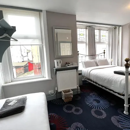 Cove Guest house 3*