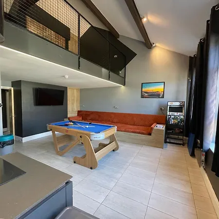 Apartment The Luxury Penthouse By Sasco
